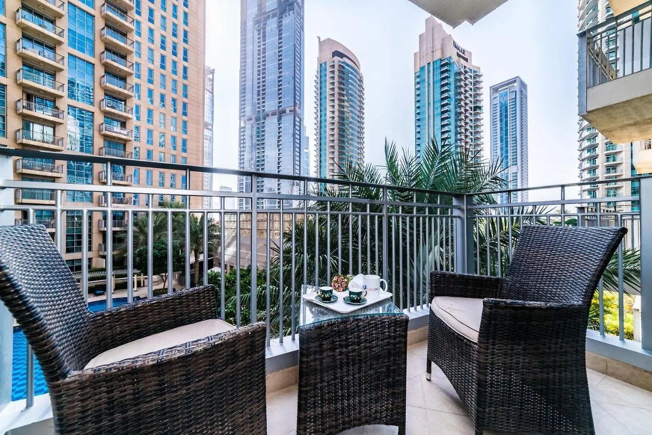 Icon Casa Living - Standpoint - Downtown Apartment